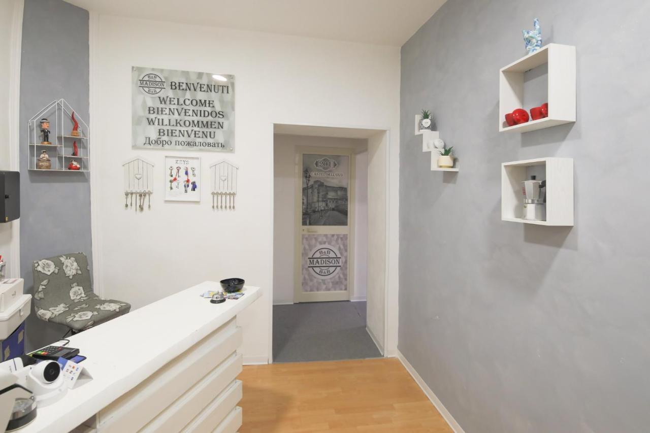 Madb&B Napels Buitenkant foto