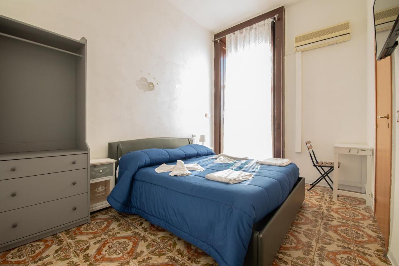 Madb&B Napels Buitenkant foto